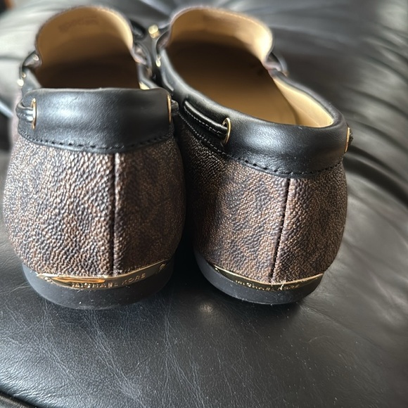 Michael Kors loafers. Brown - Picture 8 of 11